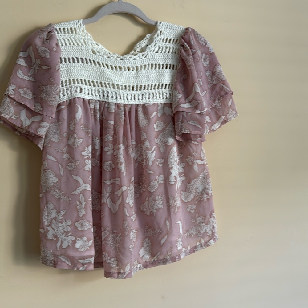 &merci blouse Womens blouse size Medium rose cream blush ruffles